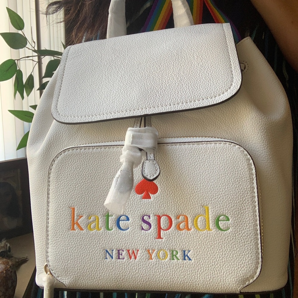 Authentic KATE SPADE Leather Flap drawstring rainbowπmedium backpack - Picture 3 of 15